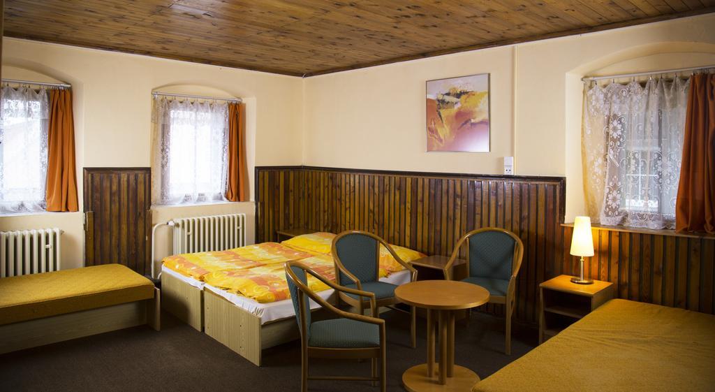 Penzion Pinokio Boží Dar Buitenkant foto